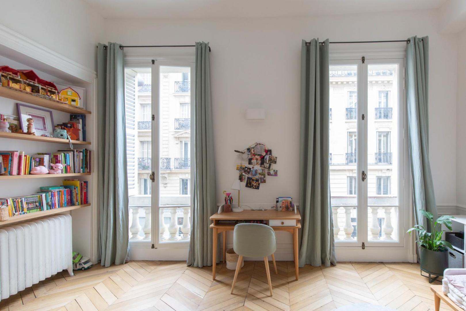 Elegant Familial A * Paris